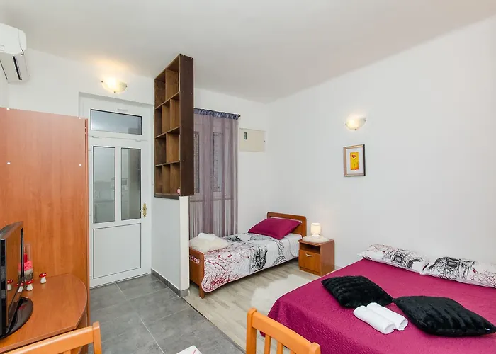 Classy Center Apartman *